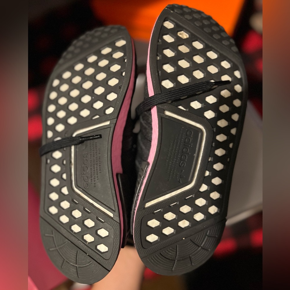Adidas NMD R1 - Picture 4 of 5